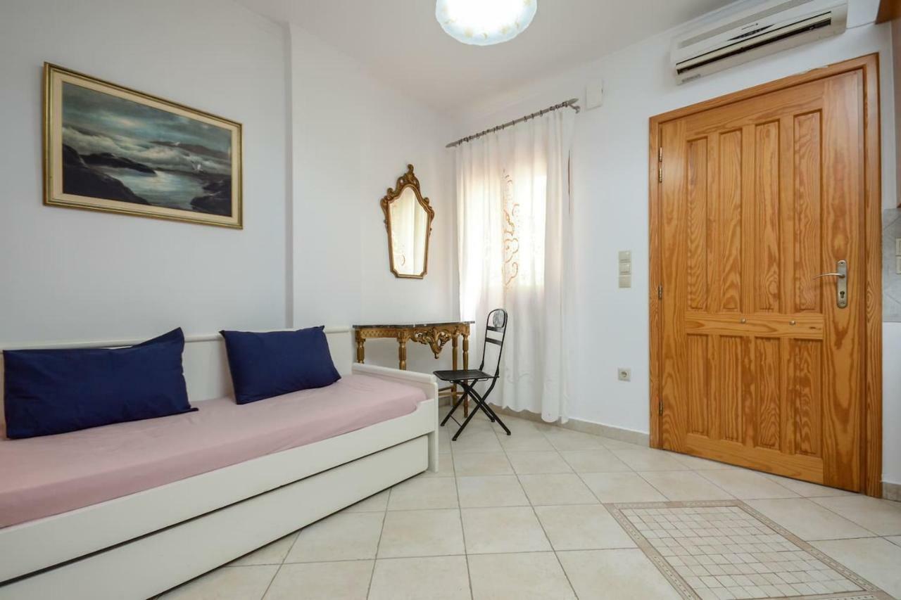 Independent Agapitos Apart , 2Bdrm, Private Patio Naxos City Kültér fotó